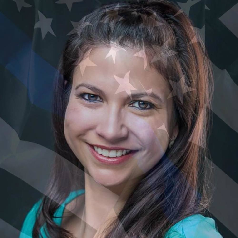 Meet your Posher, Laurra